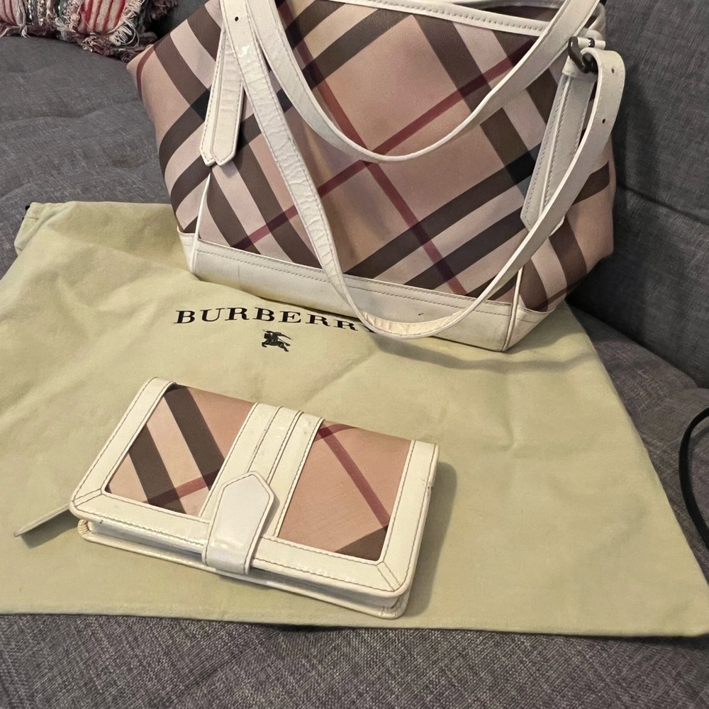 Burberry Cream and White Shoulder Bag with Iconic Check Pattern